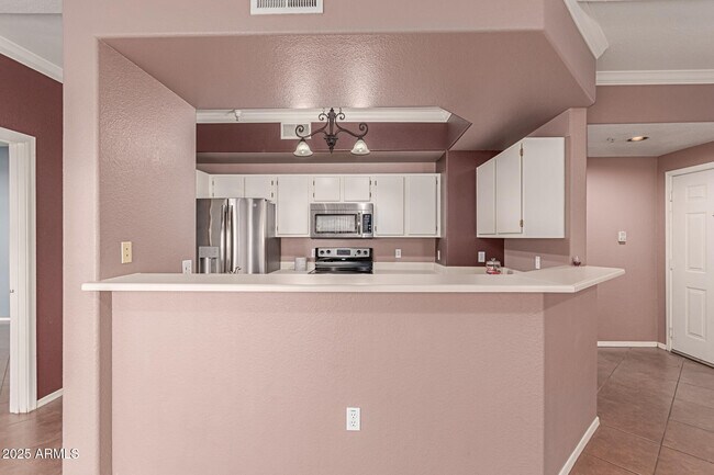 Building Photo - 3236 E Chandler Blvd