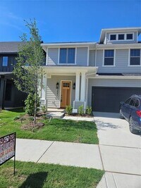 Building Photo - 221 Chestnut St