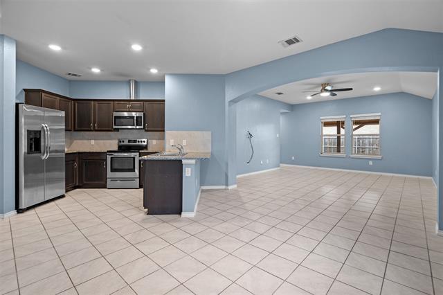 Building Photo - 925 Corbitt Ln
