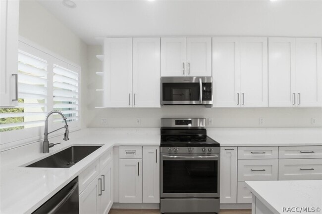 Building Photo - 11625 W Riverhaven Dr