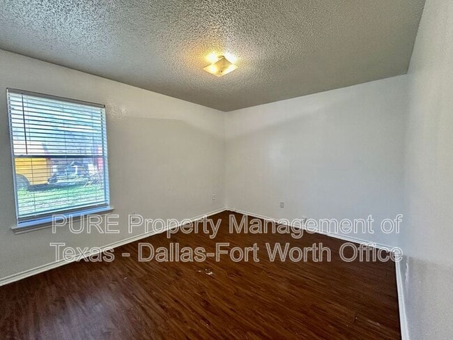 Building Photo - 3405 Orchard St