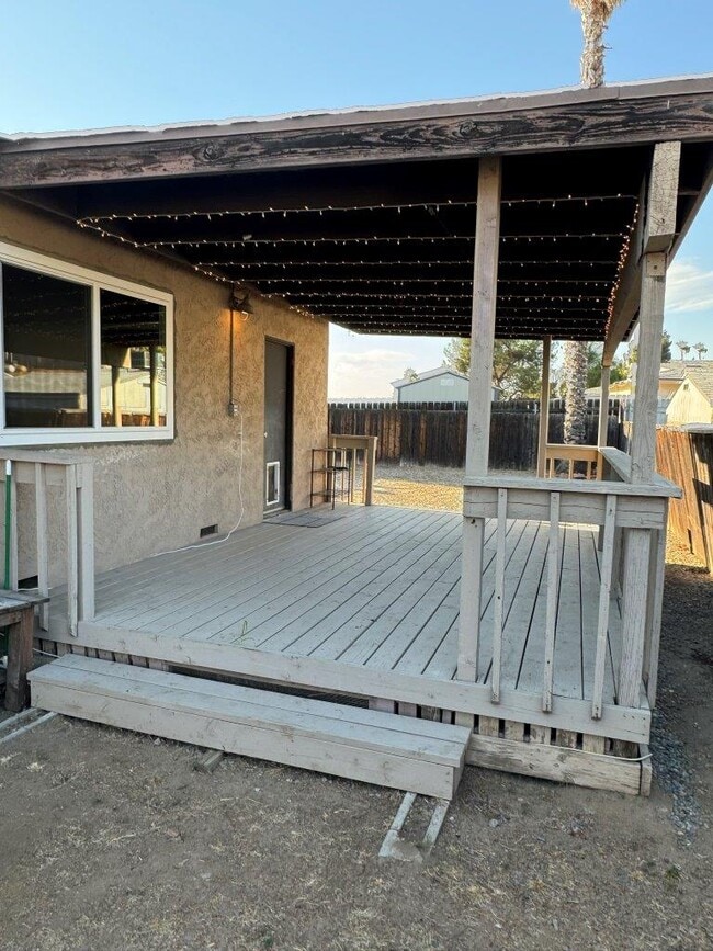 Building Photo - 8809 Los Coches Rd
