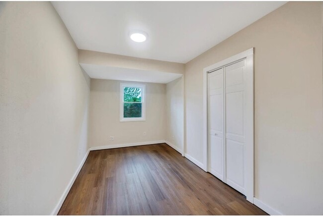 Building Photo - 22 Forest View Dr