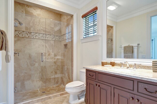 Building Photo - 1510 Ocean Dr