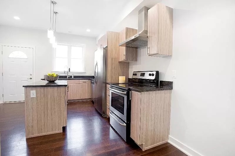 Building Photo - 2991 Livingston St