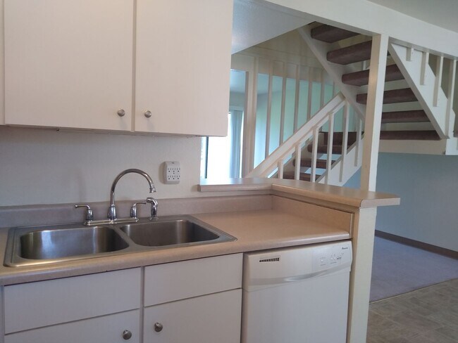 Building Photo - Fort Collins Condo for Rent – Updated and ...