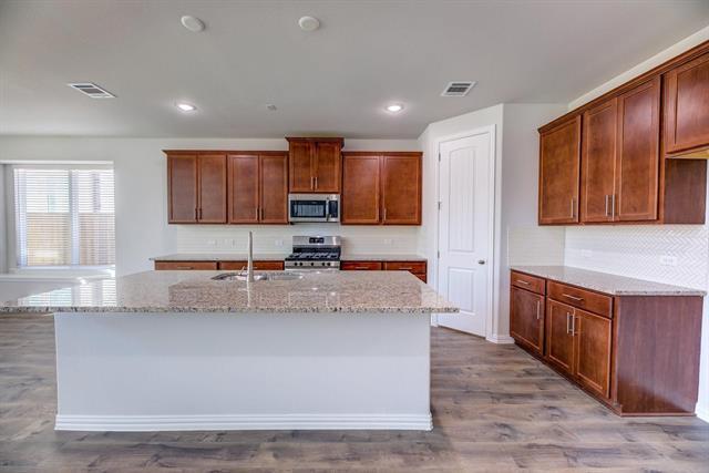 Building Photo - 1012 Rosebay Dr