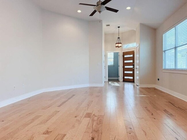 Building Photo - 7208 Lysander Ct