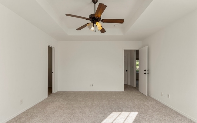 Building Photo - Glenpool 4 Bed 2 Bath with Open and Split ...