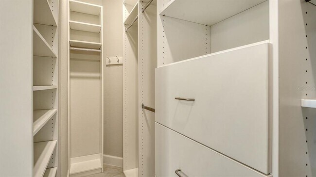Building Photo - 6209 Plateau Ct