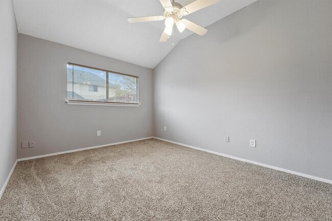 Building Photo - 22101 Moss Falls Ln