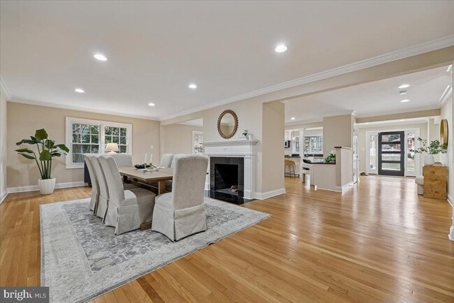 Building Photo - 4902 De Russey Pkwy