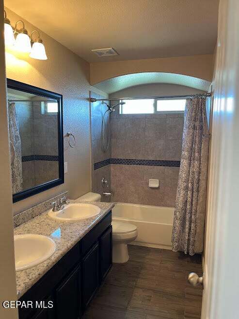 Building Photo - 7561 Red Cedar Dr