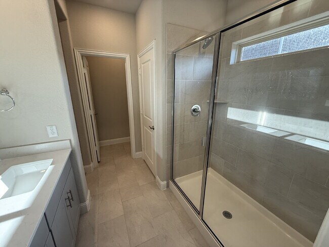 Building Photo - 3215 Sedge Grass Dr