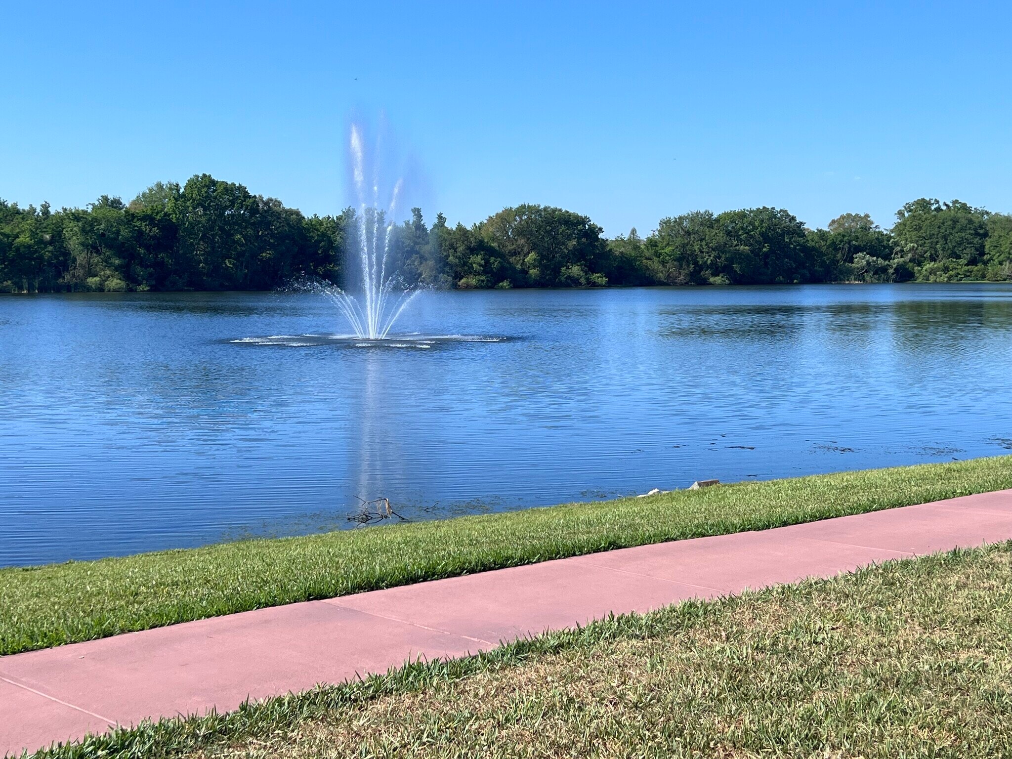 Fountain - 1929 Summer Club Dr