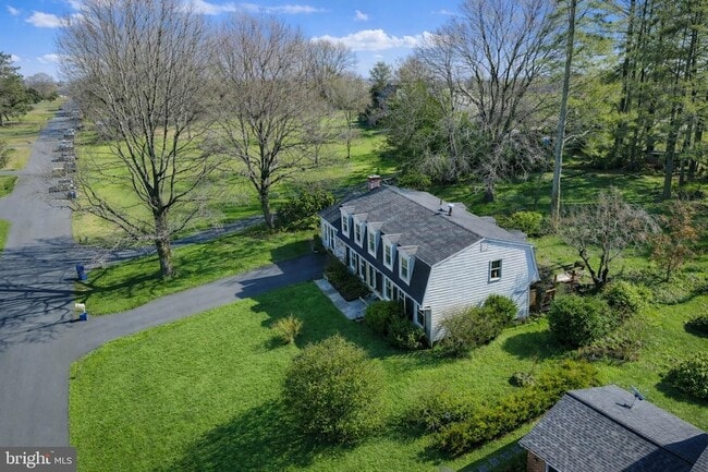 Building Photo - 1700 Chester Mill Rd