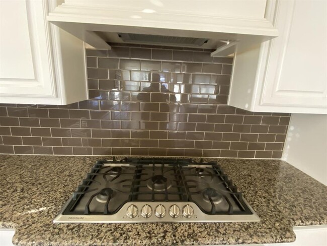 Building Photo - 23302 Preserve Bend Cir