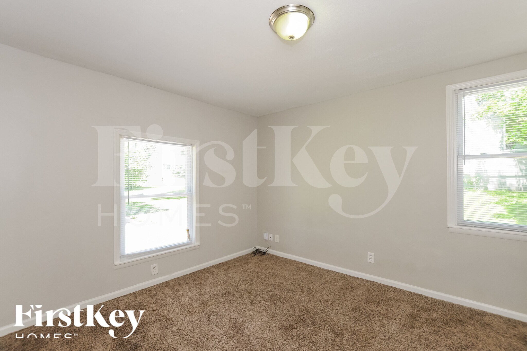 Building Photo - 11319 Bennington Ave