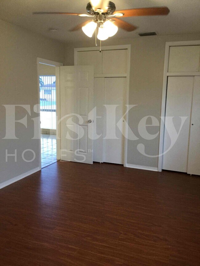 Building Photo - 7925 Indigo St