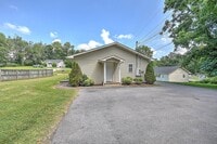 Building Photo - 1801 Indian Ridge Rd