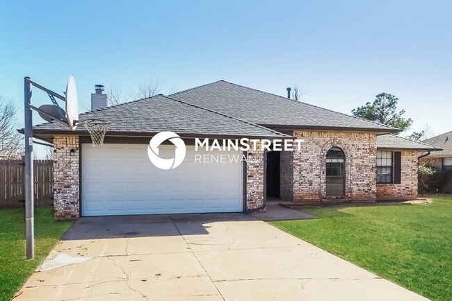 Building Photo - 3 Bedroom Pet-Friendly Home in EDMOND, OK with Main Street Renewal