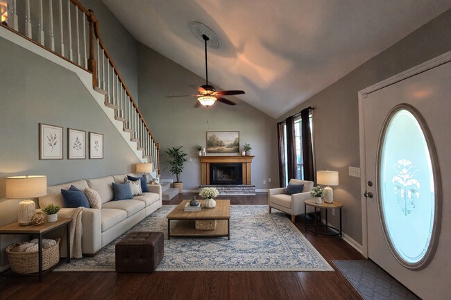 Building Photo - MOVE-IN SPECIAL!! $250 OFF First Month