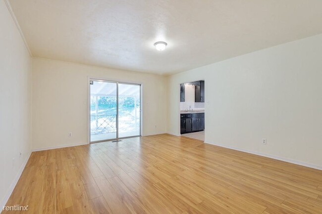 Dining room - 203 Victory Garden Dr