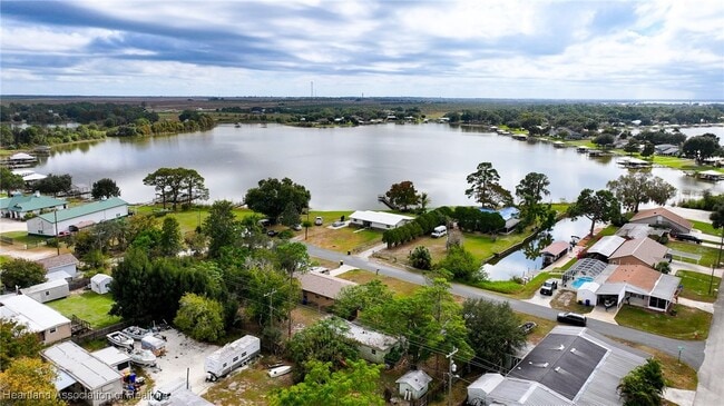 Building Photo - 12 Grape Ln