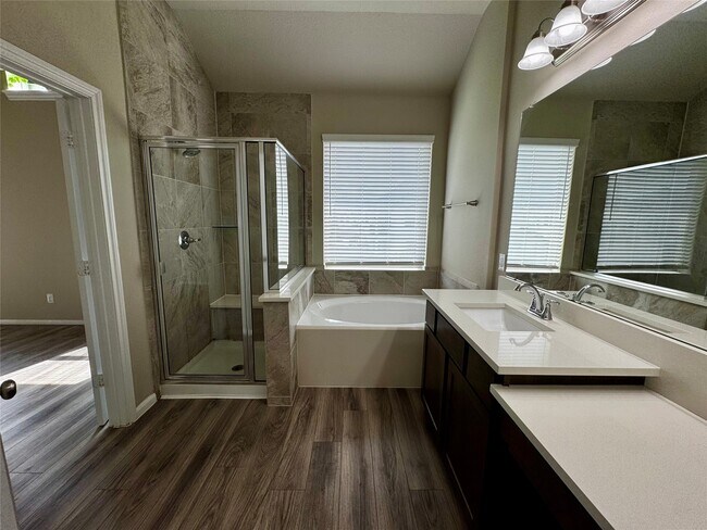 Building Photo - 2527 Bordelon Ln
