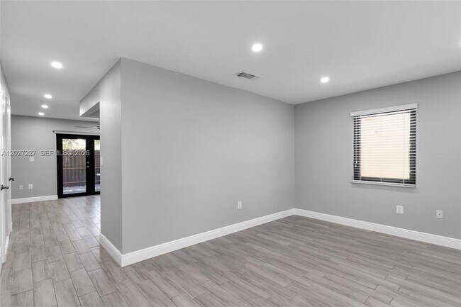 Building Photo - 3771 SW 99th Ave
