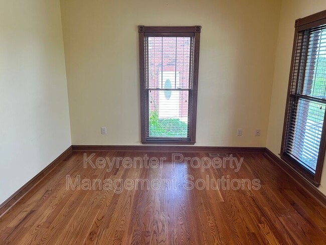 Building Photo - 33 Hodge Farm Ln