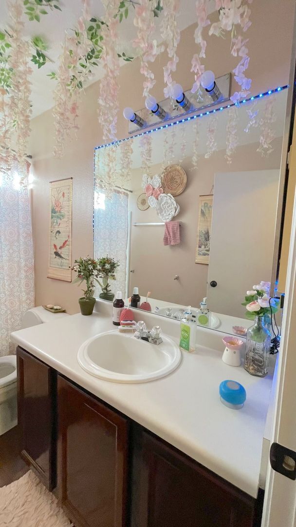 Building Photo - Home for rent on Cache!!