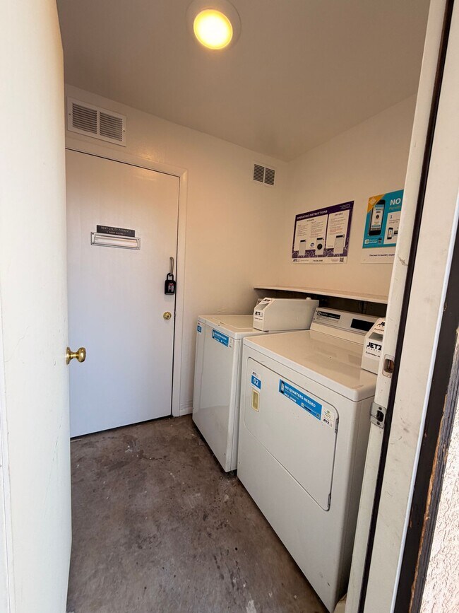 Building Photo - Cozy 2-Bedroom Home in a Peaceful Colorado Springs Neighborhood - ASK ABOUT OUR FLEXIBLE LEASE OP...