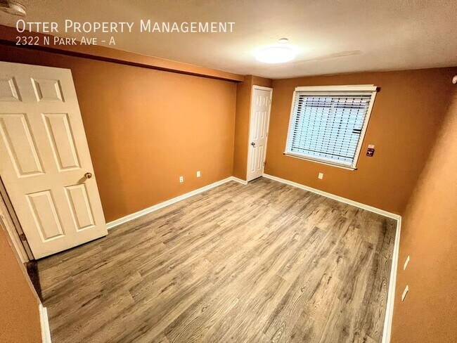 Building Photo - 2322 N Park Ave