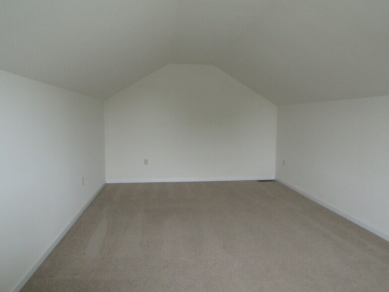 Building Photo - 318 Mount Olive Ln