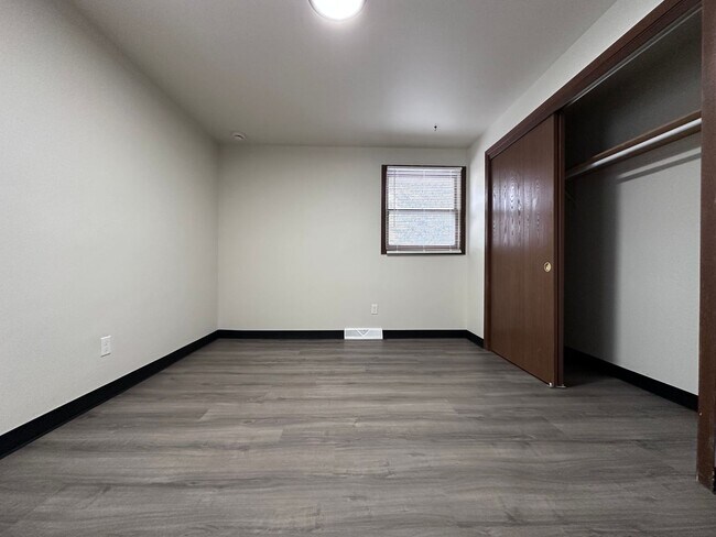 Building Photo - 1255-1325 O Keefe Rd