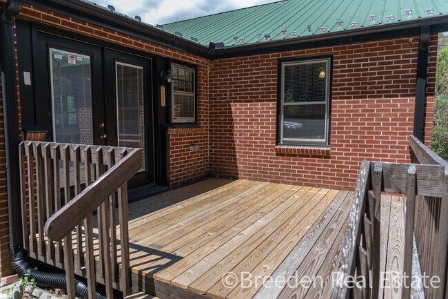Building Photo - 8321 NC-181