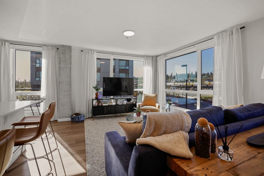 2BR, 2BA - 1082SF - Living Room - Riverfront Everett