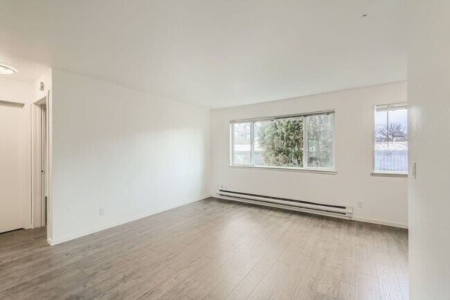 Building Photo - Amazing 1bed/1bath Apartment in White Center!