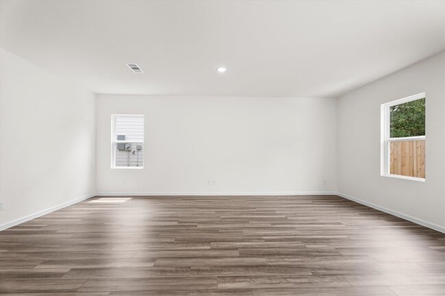 Building Photo - 31139 Gayle Prairie Oaks St