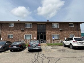 Building Photo - 430 Bellbrook Ave