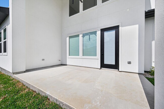 Building Photo - 7507 Faldo Dr