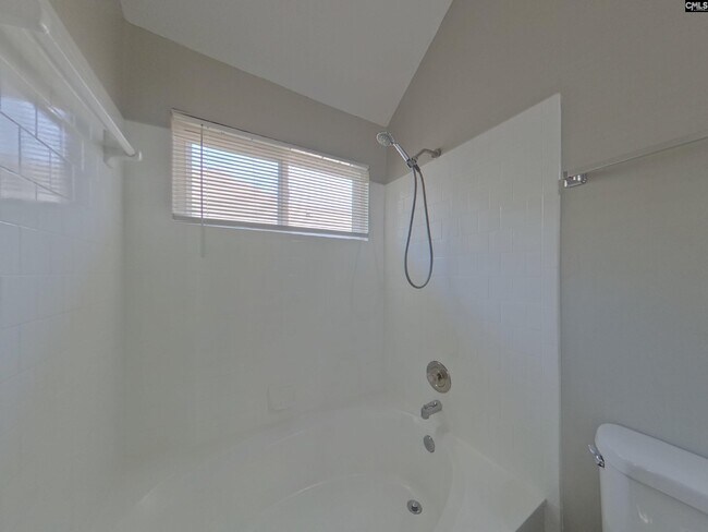 Building Photo - 136 Westport Dr