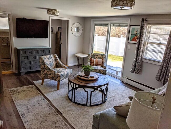 Building Photo - 5 Restmere Ter