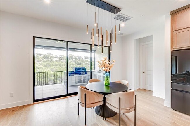 Building Photo - 1420 Lucera Bnd