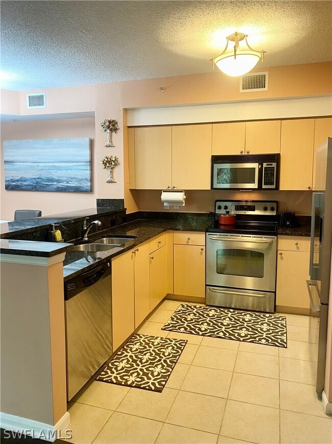 Building Photo - 1105 Reserve Ct