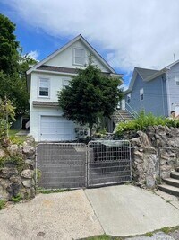 Building Photo - 7 Sweezy Ave