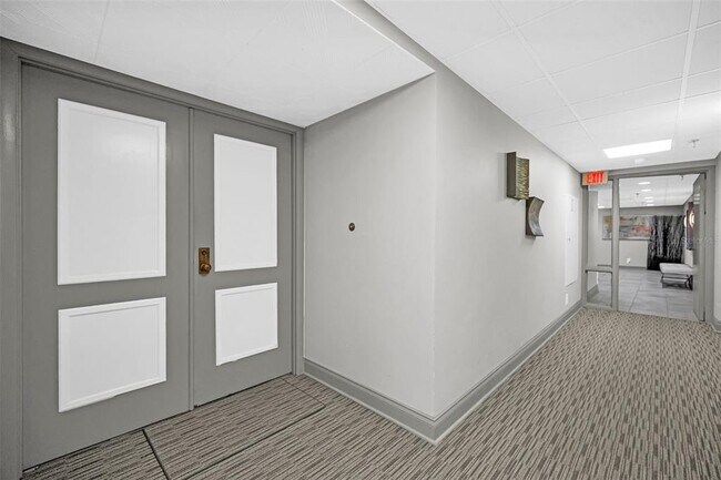 Building Photo - 1460 Gulf Blvd