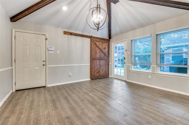 Building Photo - 2711 Lincoln Dr