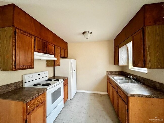 Building Photo - 8 Sugar Cane Dr